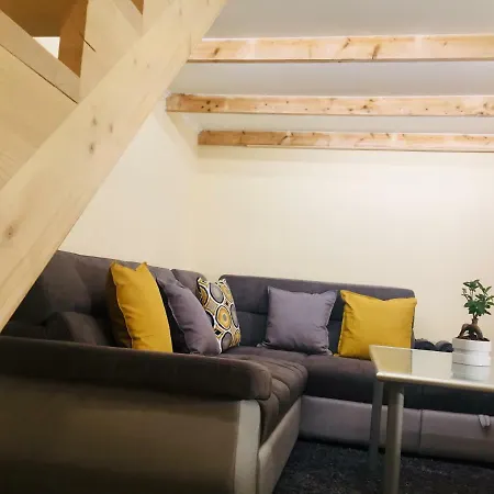 Sunshine Apartment *