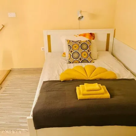Sunshine Apartment *