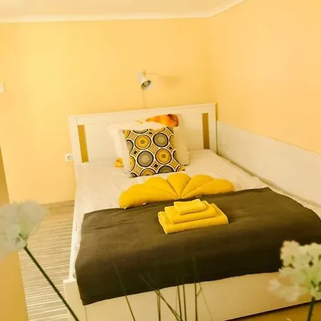 Sunshine Apartment *